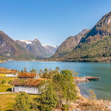 Cozy Home In Fjaerland With House A Mountain View Luaran gambar